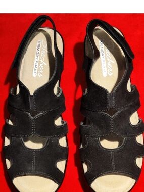 Sketchers Womens 7 Black Suede Wedge Cutout Sandals....